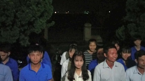 quốc ca.jpg
